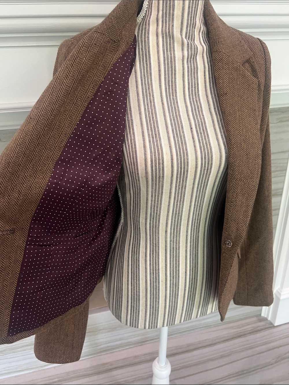 Tailored Brown Herringbone Women's Blazer Jacket - Picture 4 of 8